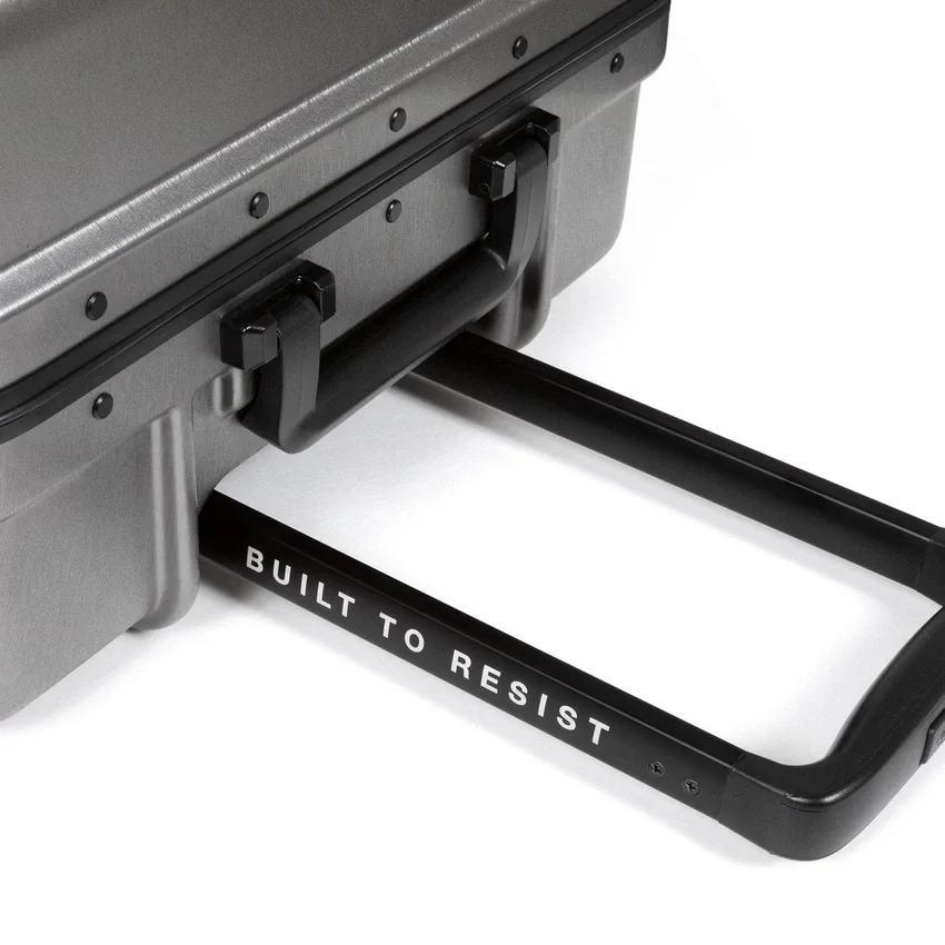 RESIST'R CASE M METAL CEPILLADO