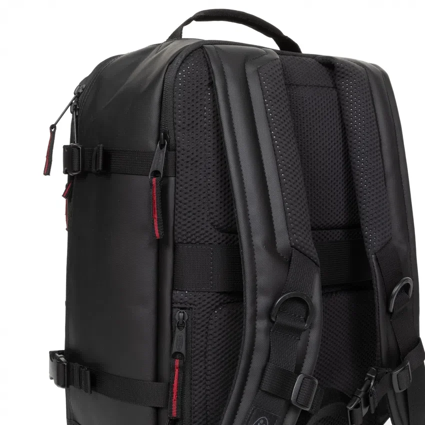 TECUM CABIN CNNCT TOP NEGRO