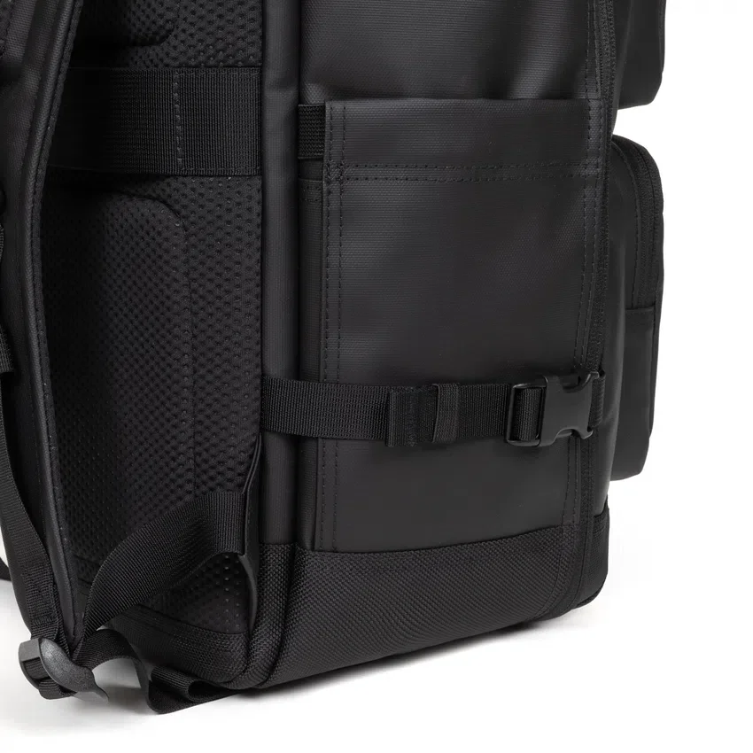 TECUM CABIN CNNCT TOP NEGRO